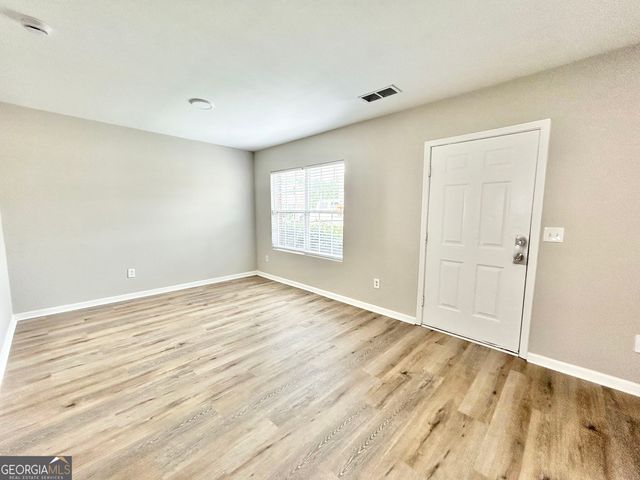 736 Wheel House Lane B, Monroe, GA 30655