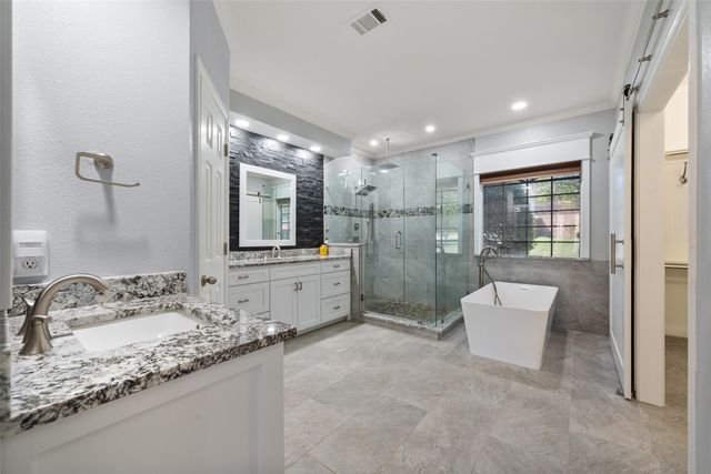 813 Saratoga Drive, Southlake, TX 76092