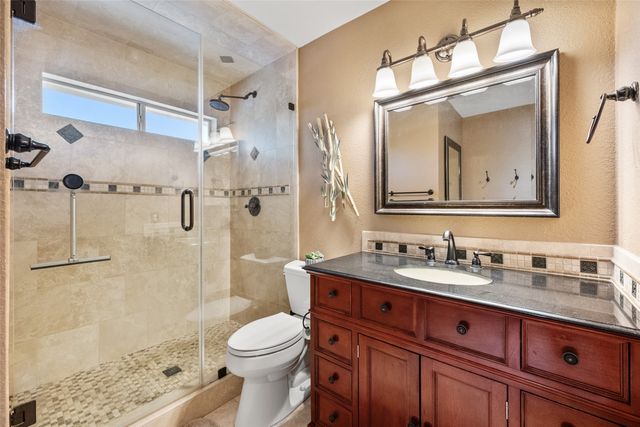 813 Saratoga Drive, Southlake, TX 76092