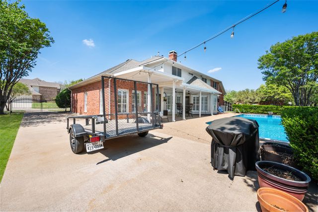 813 Saratoga Drive, Southlake, TX 76092