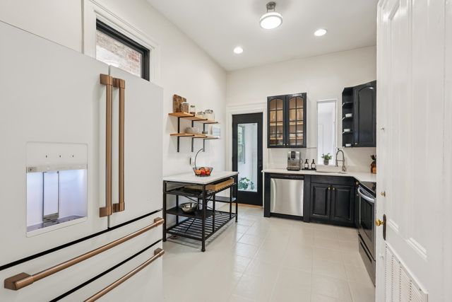 13 EMORY ST, Jc, Journal Square, NJ 07304