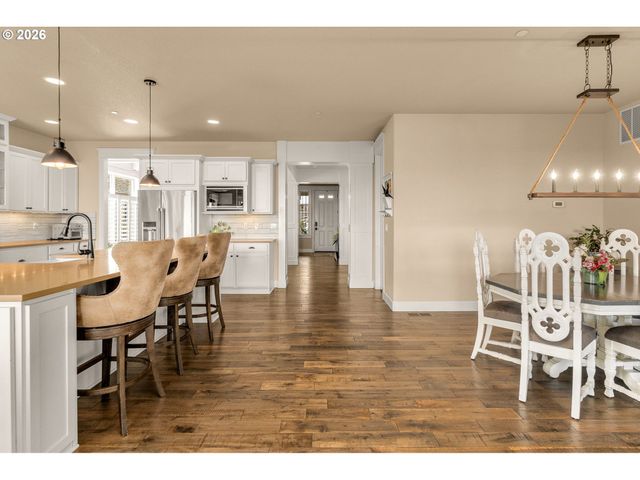 15394 Sw OAKMONT Pl, Portland, OR 97224