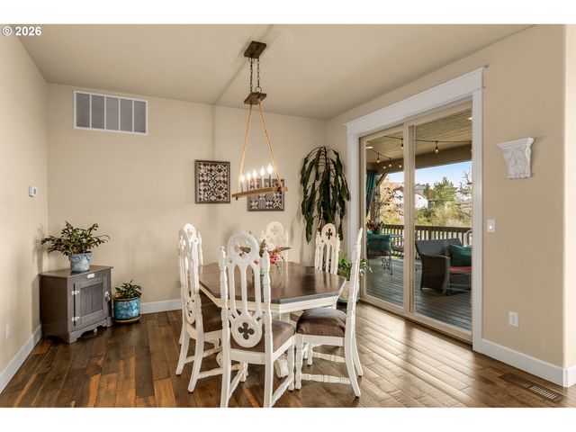 15394 Sw OAKMONT Pl, Portland, OR 97224