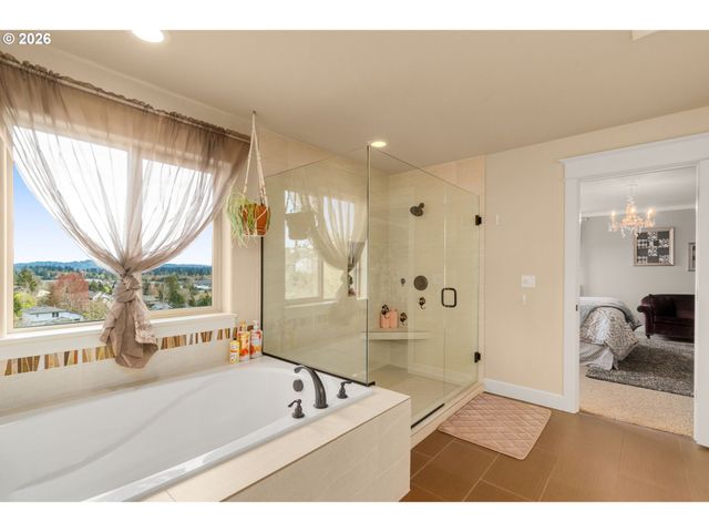 15394 Sw OAKMONT Pl, Portland, OR 97224