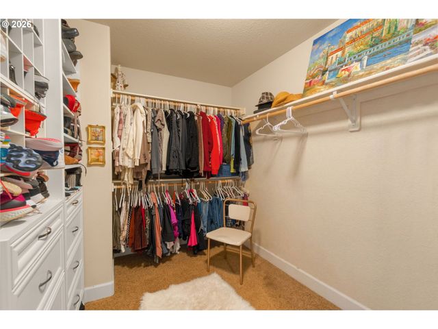 15394 Sw OAKMONT Pl, Portland, OR 97224