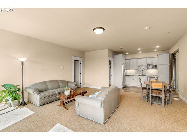 15394 Sw OAKMONT Pl, Portland, OR 97224