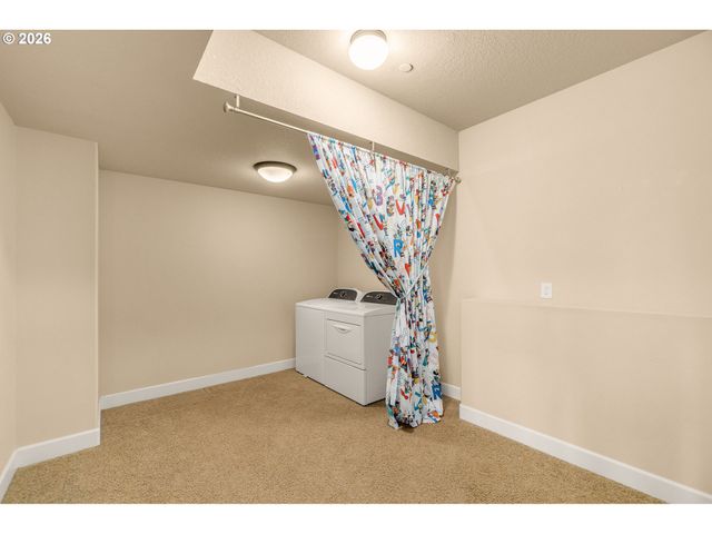 15394 Sw OAKMONT Pl, Portland, OR 97224