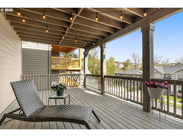 15394 Sw OAKMONT Pl, Portland, OR 97224