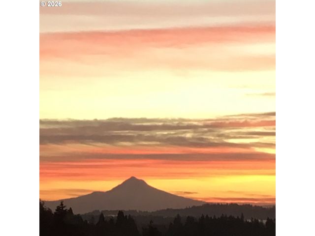 15394 Sw OAKMONT Pl, Portland, OR 97224