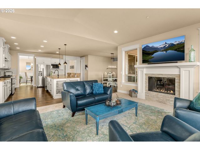 15394 Sw OAKMONT Pl, Portland, OR 97224