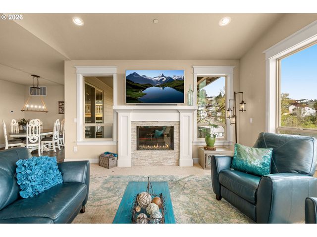 15394 Sw OAKMONT Pl, Portland, OR 97224