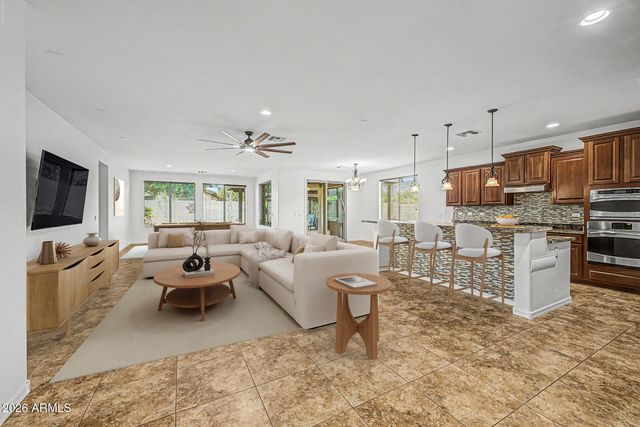 14468 W DESERT FLOWER Drive, Goodyear, AZ 85395