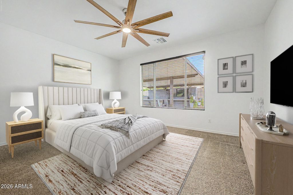 Image 11 of property listing at 14468 W DESERT FLOWER Drive, Goodyear, AZ 85395