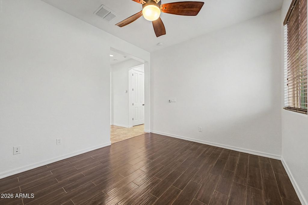 Image 20 of property listing at 14468 W DESERT FLOWER Drive, Goodyear, AZ 85395