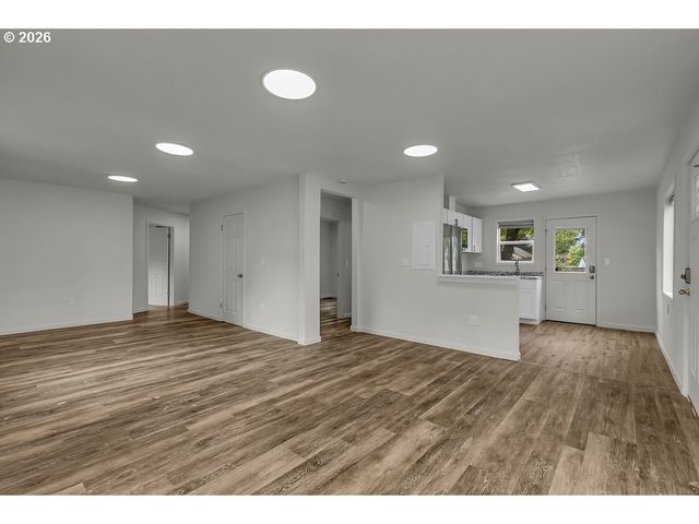 905 20TH St Se, Salem, OR 97301