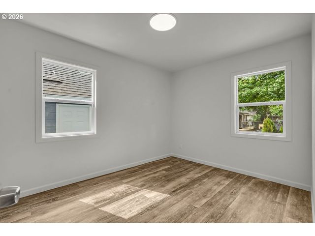 905 20TH St Se, Salem, OR 97301