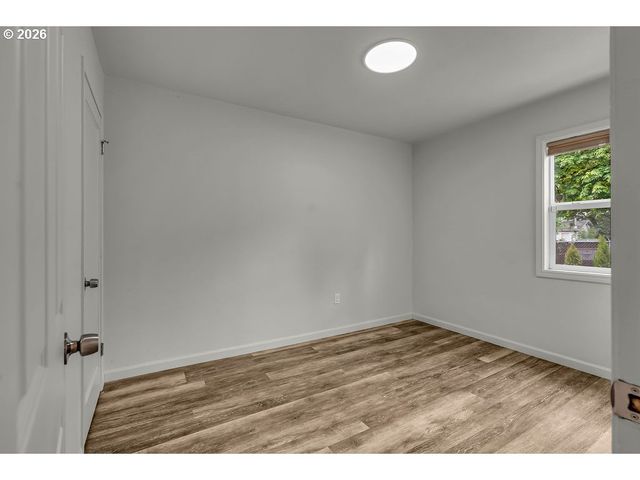 905 20TH St Se, Salem, OR 97301