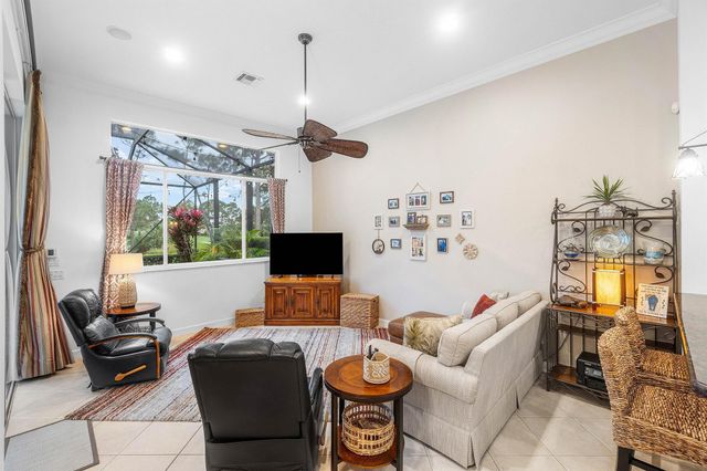 9305 Briarcliff Trace, Port St Lucie, FL 34986