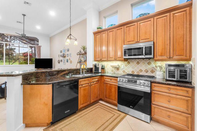 9305 Briarcliff Trace, Port St Lucie, FL 34986