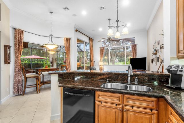 9305 Briarcliff Trace, Port St Lucie, FL 34986