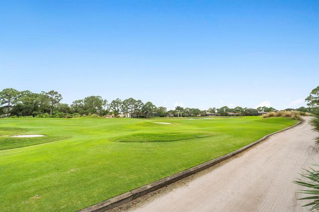 9305 Briarcliff Trace, Port St Lucie, FL 34986