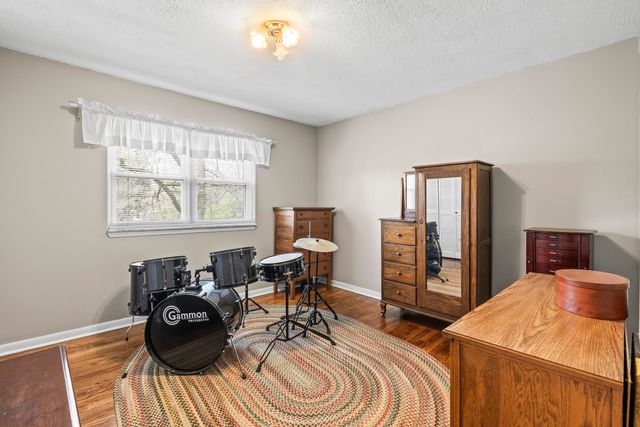 23 Holiday Lane, Chattanooga, TN 37415