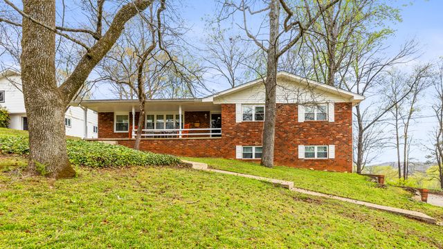 23 Holiday Lane, Chattanooga, TN 37415