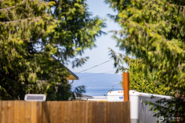 282 Cedar Park Drive, Port Angeles, WA 98362