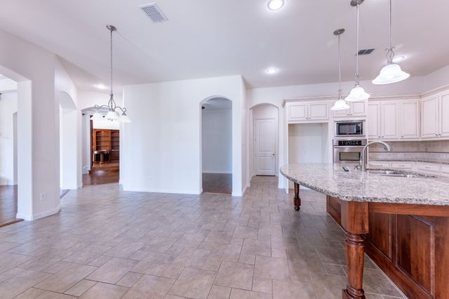 675 Featherstone Drive, Rockwall, TX 75087