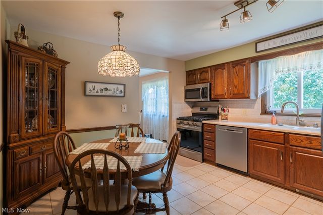 1507 Tamarisk, Poland, OH 44514