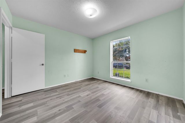 1021 Alexandria Avenue, Garland, TX 75040