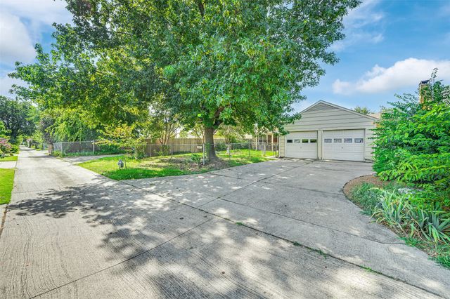 1021 Alexandria Avenue, Garland, TX 75040