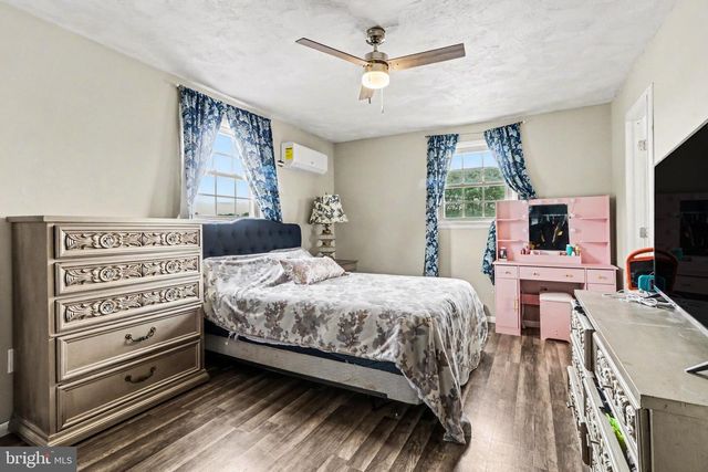 907 OAK LN, Lebanon, PA 17046