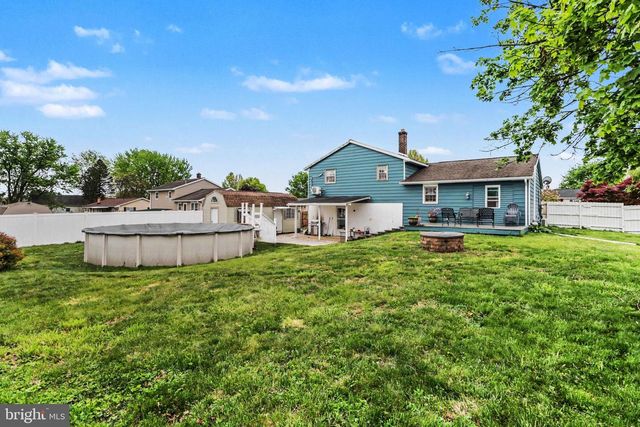 907 OAK LN, Lebanon, PA 17046