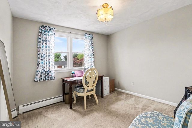907 OAK LN, Lebanon, PA 17046