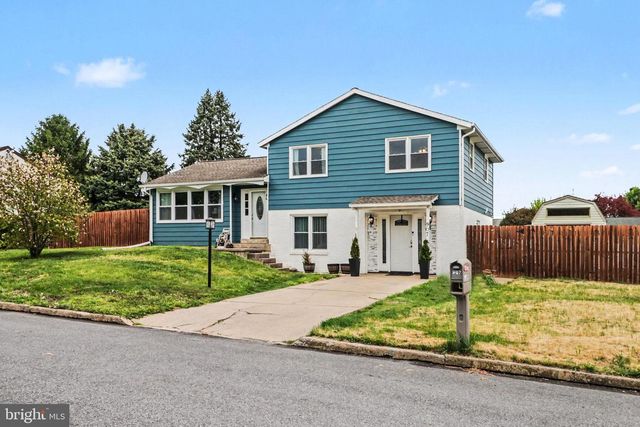 907 OAK LN, Lebanon, PA 17046