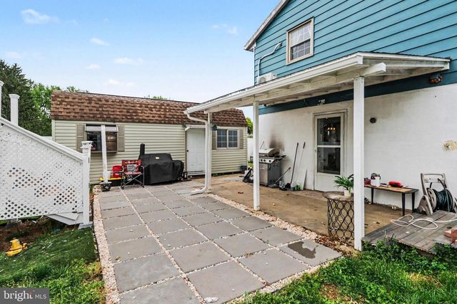 907 OAK LN, Lebanon, PA 17046