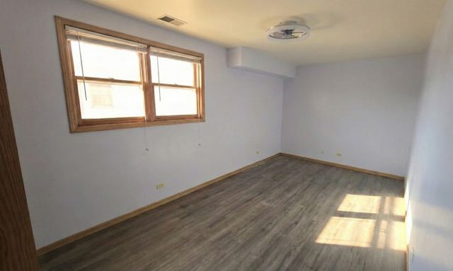 445 W 37th Street garden, Chicago, IL 60609