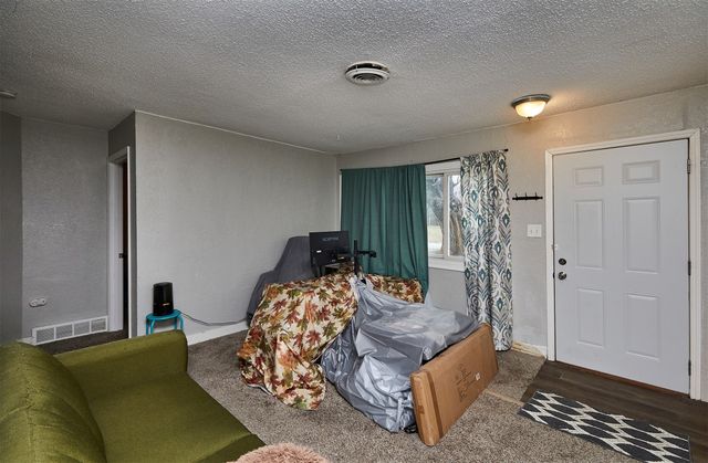 2544 Vale Street, Des Moines, IA 50317