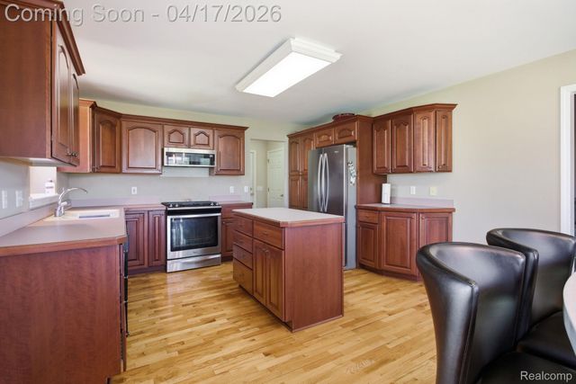 8378 Windstone Court, Goodrich Village, MI 48438