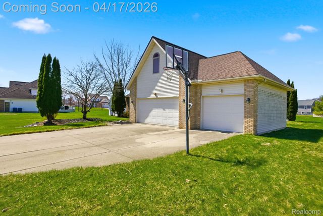 8378 Windstone Court, Goodrich Village, MI 48438