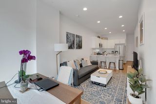 709 N 19th St # 1, Philadelphia, PA 19130