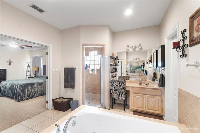 313 Woodhollow Lane, Harlingen, TX 78550