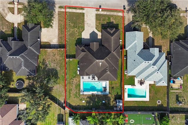 313 Woodhollow Lane, Harlingen, TX 78550