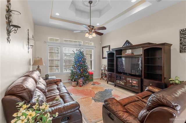 313 Woodhollow Lane, Harlingen, TX 78550