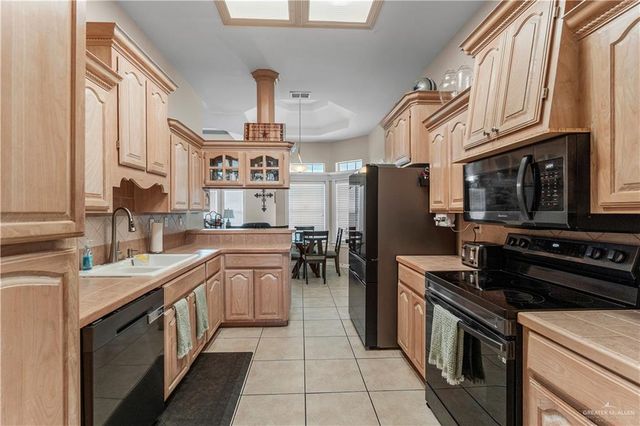 313 Woodhollow Lane, Harlingen, TX 78550