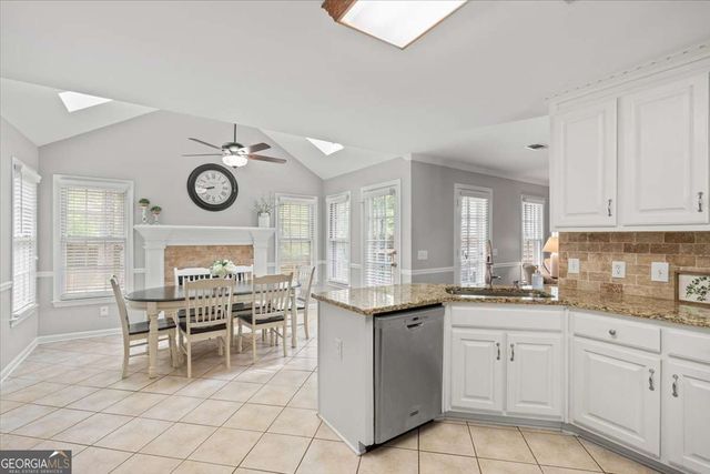 931 Grandview Way NW, Acworth, GA 30101