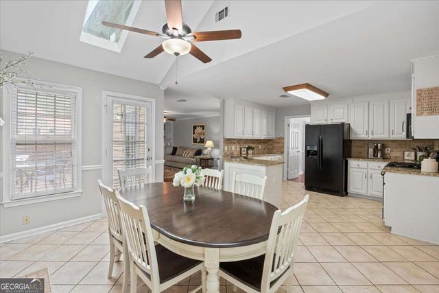 931 Grandview Way NW, Acworth, GA 30101