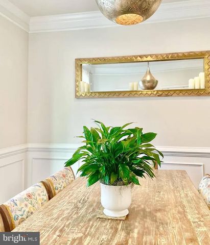 3634 COMMODORE JOSHUA BARNEY DR NE, Washington, DC 20018