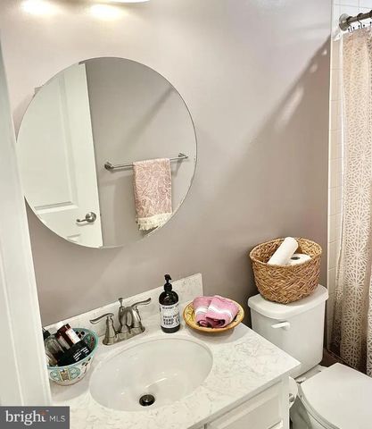 3634 COMMODORE JOSHUA BARNEY DR NE, Washington, DC 20018